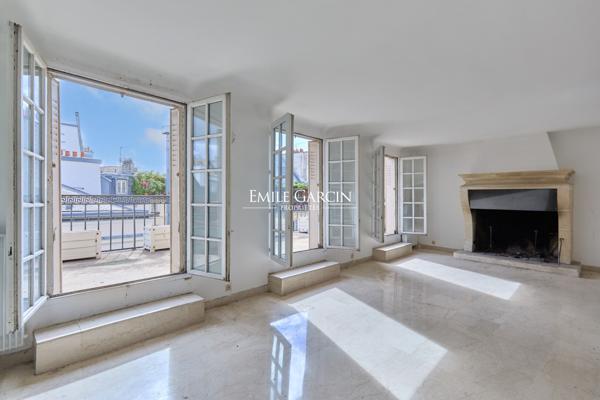 A vendre - appartement d'exception - 152 m² - Terrasse 50 m² - Paris 75007 - Bac - Grenelle