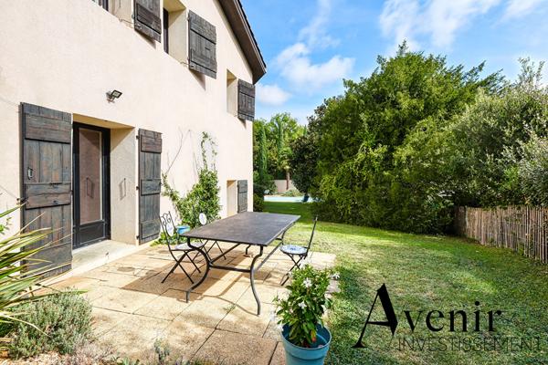 CHARBONNIERES LES BAINS - MAISON FAMILIALE - 235M2 - T5 - JARDIN 1.100 m2 AVEC PISCINE Charbonnieres les bains