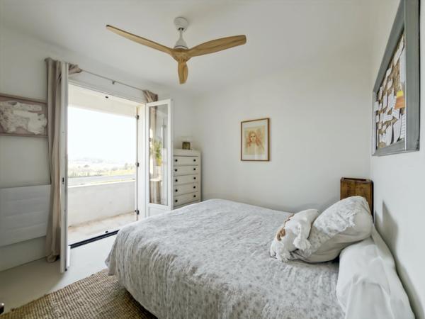 A vendre-Villa avec piscine 4 chambres dont 2 suites vue panoramique sans vis à vis MOULEYDIER (24)