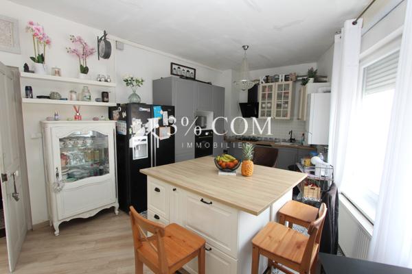 Maison 6 pièce(s) 4 chambre(s) 180 m²