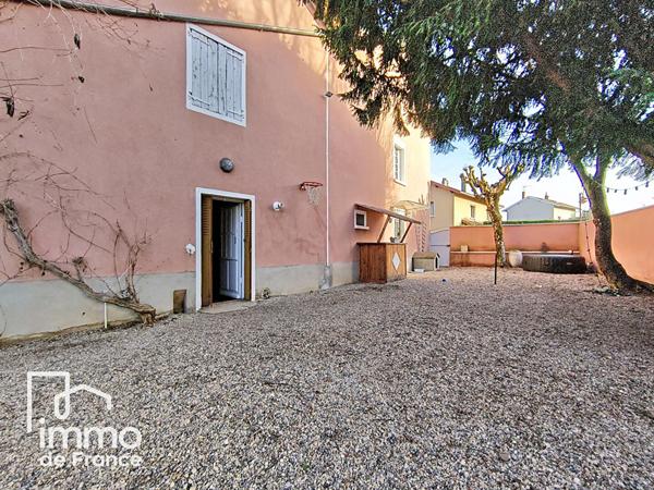 Maison 160 m² habitables ? Centre de Villieu ? Dépendances 180 m² ? Terrain 820 m²