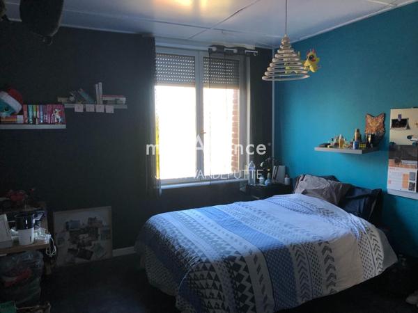 Maison à SALLAUMINES, 62430 - 5 pièces 181m²