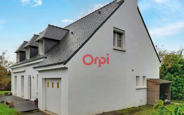 Maison à vendre    5 pièces •  Theix