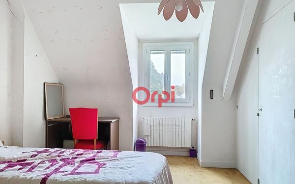 Maison à vendre    5 pièces •  Theix