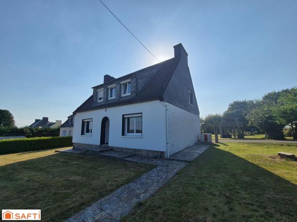 Maison avec hangar et terrain constructible