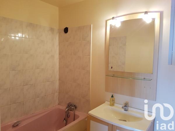 Location appartement 3 pièces 79 m² Saint-Memmie