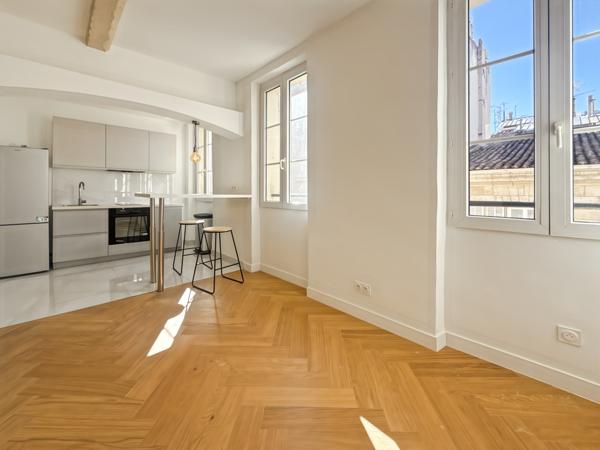 Marseille (13001) 2 pièces 25,91m² rénové avec climatisation Rue Glandevès Proximité Vieux-Port