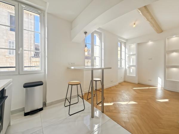 Marseille (13001) 2 pièces 25,91m² rénové avec climatisation Rue Glandevès Proximité Vieux-Port