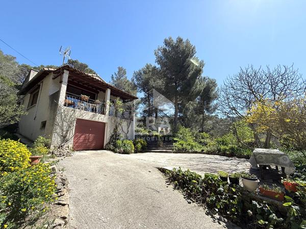 A VENDRE 13390 AURIOL MAISON DE TYPE 4 DE 100 M² SUR 2200 M² DE  TERRAIN AVEC GARAGE
