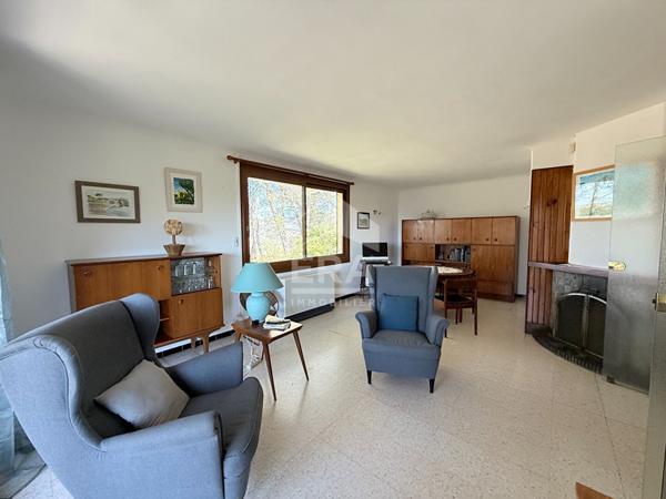 A VENDRE 13390 AURIOL MAISON DE TYPE 4 DE 100 M² SUR 2200 M² DE  TERRAIN AVEC GARAGE