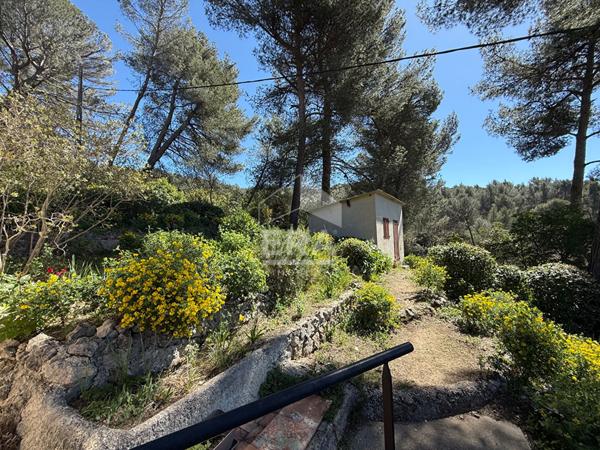 A VENDRE 13390 AURIOL MAISON DE TYPE 4 DE 100 M² SUR 2200 M² DE  TERRAIN AVEC GARAGE