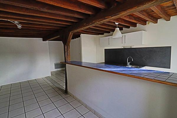Immeuble à vendre    4 pièces • 95 m2 Saint-Satur