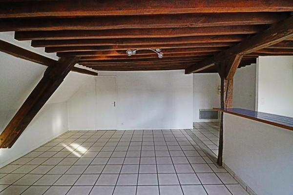 Immeuble à vendre    4 pièces • 95 m2 Saint-Satur