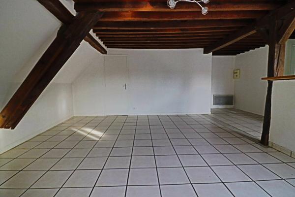 Immeuble à vendre    4 pièces • 95 m2 Saint-Satur