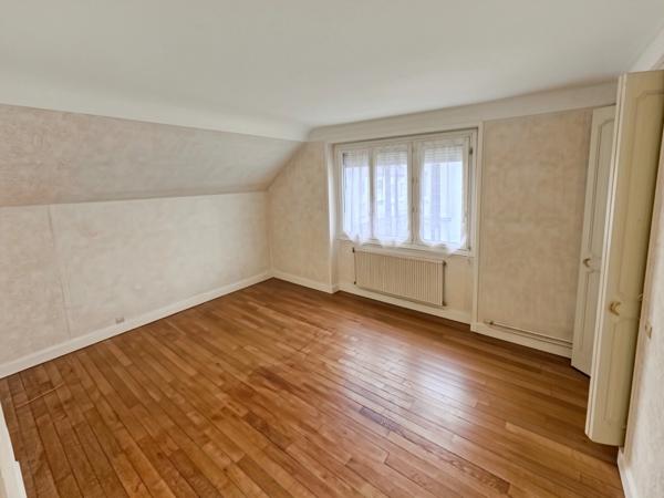 SAINT-NAZAIRE Centre/Plage — Maison Familiale - 155 m² ou Colocation 5-6 Chambres - Garage - Atelier — Jardin Clos