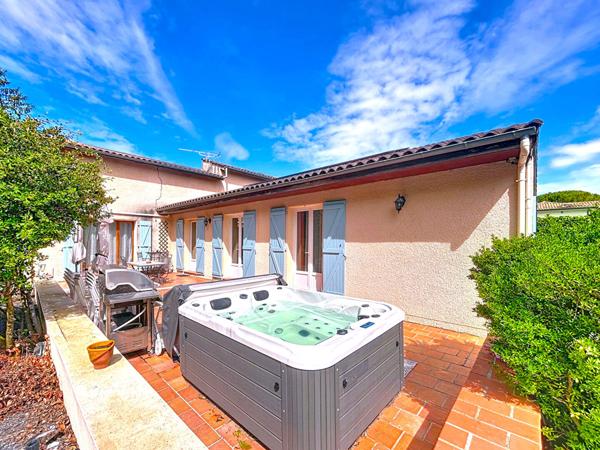 MAISON FAMILIALE AVEC GRAND JARDIN, PISCINE ET JACUZZI A BAZIEGE