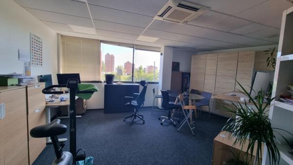 BRUGES , EPARC  - Bureaux 16,62 m²