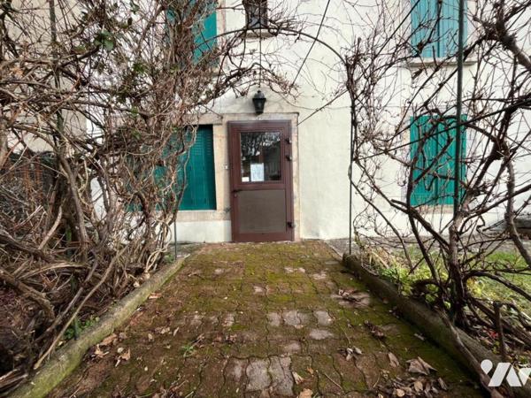 MAISON AVEC DU CACHET A COLOMBIER FONTAINE