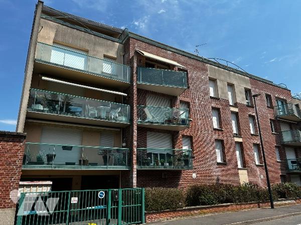ARMENTIÈRES – T4 de 112 m² avec terrasse, ascenseur, garage et parking