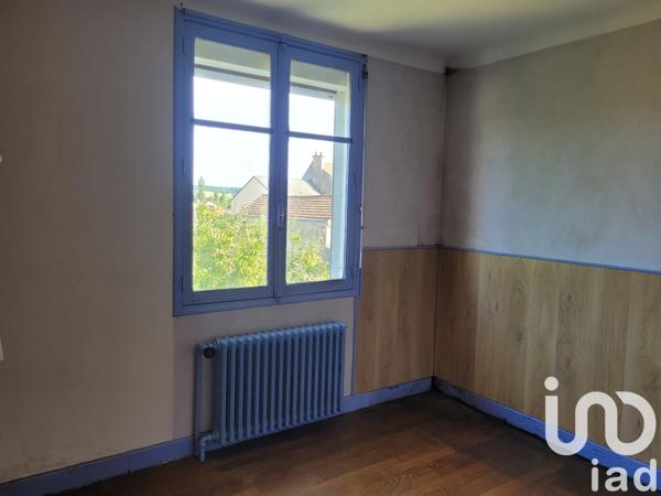 House for sale 4 rooms 76 m² Toulon-sur-Arroux