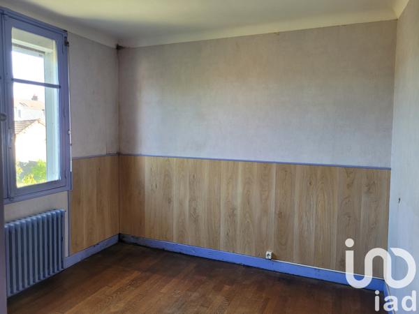 House for sale 4 rooms 76 m² Toulon-sur-Arroux