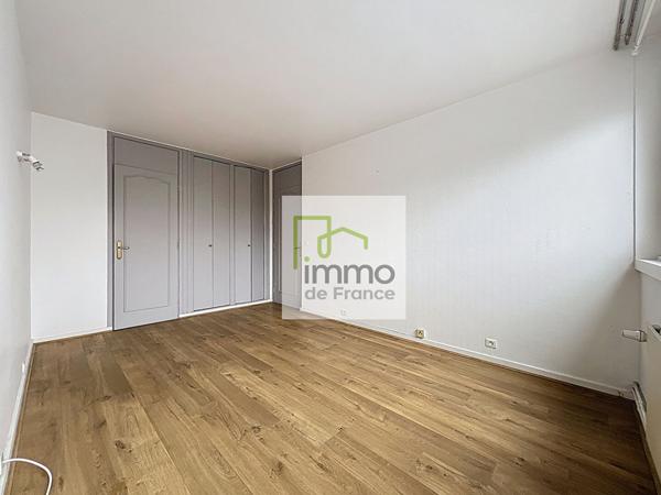 Appartement Lille T4 lumineux avec balcon et garage - secteur Cormontaigne