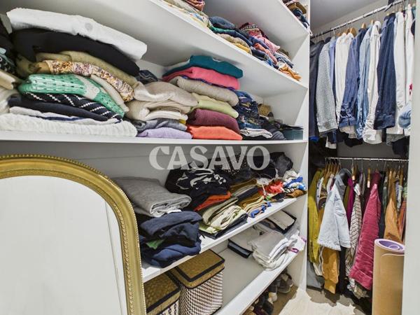 Vente Appartement 4 pièces de 65m² - 75010 Paris