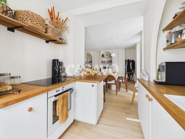 Vente Appartement 4 pièces de 65m² - 75010 Paris