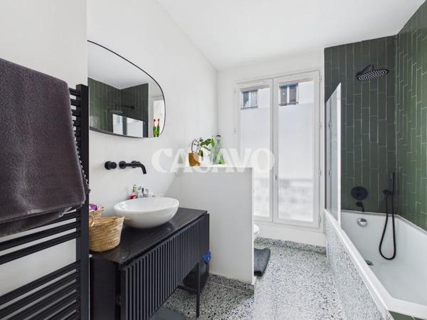 Vente Appartement 4 pièces de 65m² - 75010 Paris