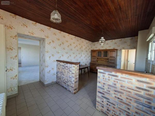 Achat - Maison Le Châtelet 18170 4 pièces 76 m 2 2805 m 2