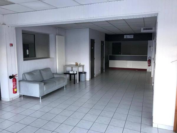 local commercial bel emplacement