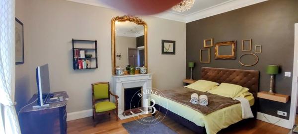 Nevers, Maison d'hôtes 9 Chambres -  450 m² à vendre