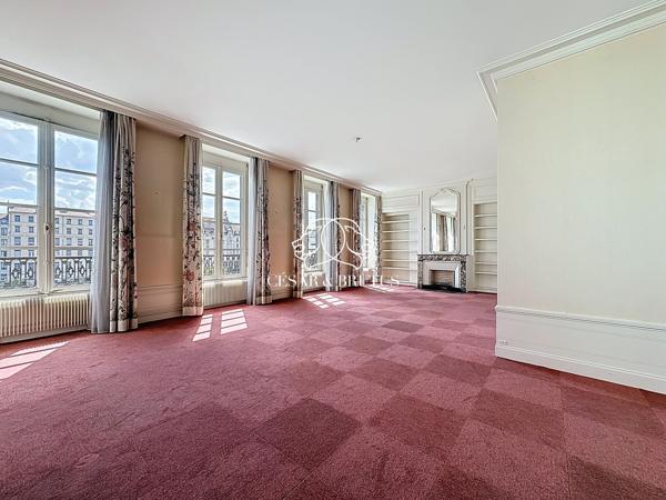 LYON 2 Ainay / Carnot – Appartement de 165m2 à rénover