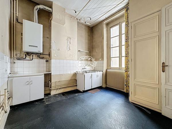 LYON 2 Ainay / Carnot – Appartement de 165m2 à rénover