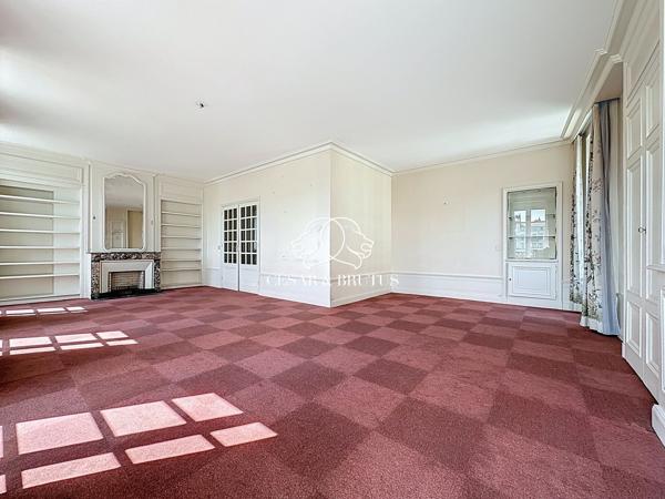 LYON 2 Ainay / Carnot – Appartement de 165m2 à rénover