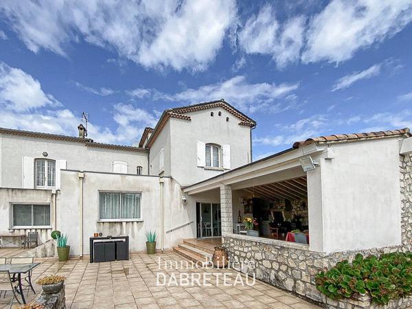 Maison - 200 m² - 4 chambres
