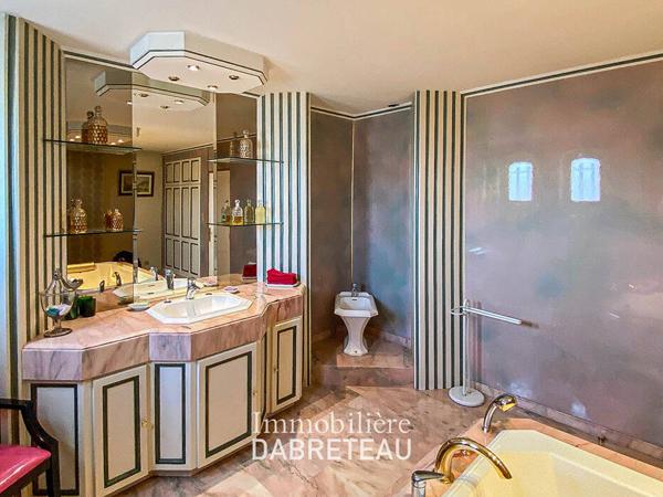 Maison - 200 m² - 4 chambres
