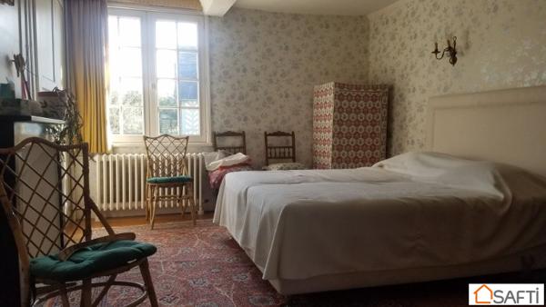 Charmante maison de 4/5 chambres avec dépendance, école et commerces à pied