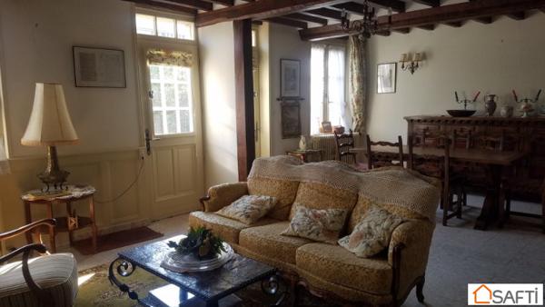 Charmante maison de 4/5 chambres avec dépendance, école et commerces à pied