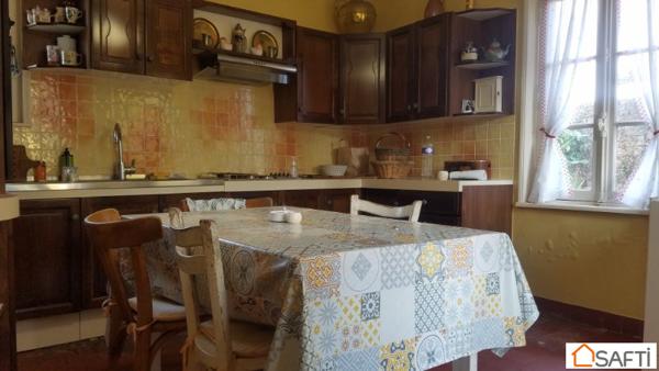 Charmante maison de 4/5 chambres avec dépendance, école et commerces à pied