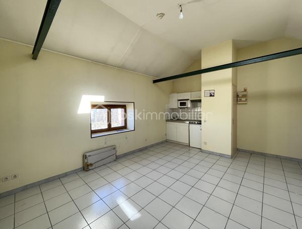 Immeuble de 1 600 m²