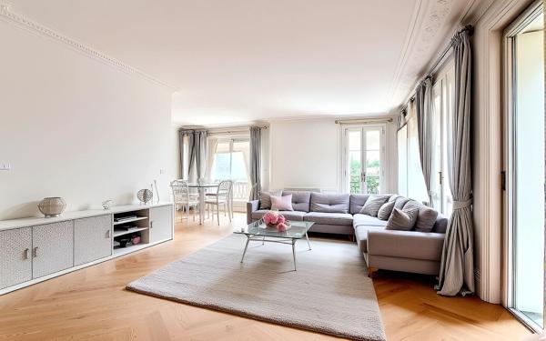 Maison à vendre    5 pièces •  Carquefou