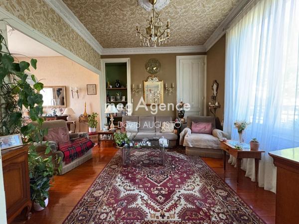 Maison à Tassin-la-Demi-Lune, 69160 - 7 pièces 154m²