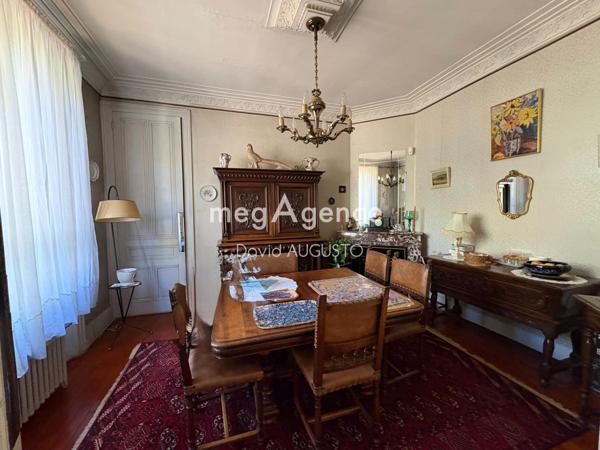 Maison à Tassin-la-Demi-Lune, 69160 - 7 pièces 154m²