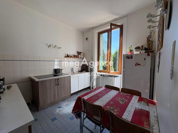 Maison à Tassin-la-Demi-Lune, 69160 - 7 pièces 154m²