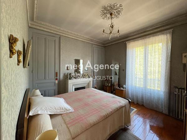 Maison à Tassin-la-Demi-Lune, 69160 - 7 pièces 154m²