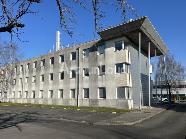 Bureaux à louer à Loos - Plateaux rénovés, modulables avec parkings sécurisés