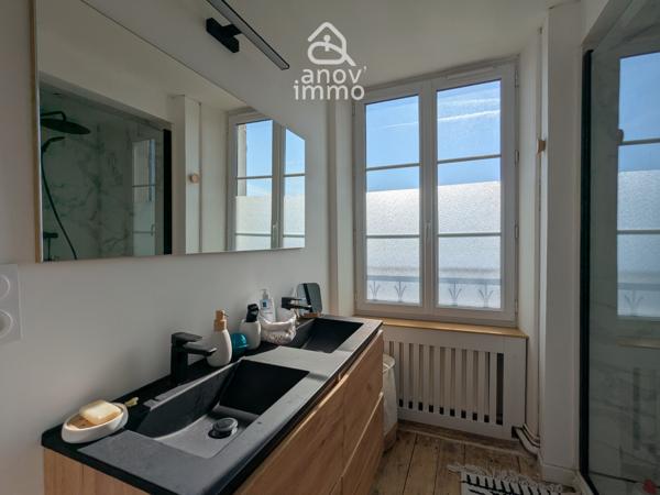 Maison
                                                                                                                                                                                                                                                                                                                        5 pièce(s)                                                                                                                                                                                                          4 chambre(s)                                                                                                                                                                                                          147  m²
