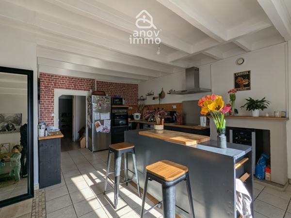Maison
                                                                                                                                                                                                                                                                                                                        5 pièce(s)                                                                                                                                                                                                          4 chambre(s)                                                                                                                                                                                                          147  m²