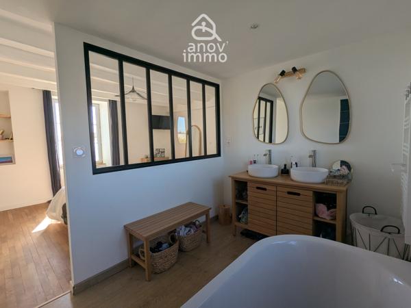 Maison
                                                                                                                                                                                                                                                                                                                        5 pièce(s)                                                                                                                                                                                                          4 chambre(s)                                                                                                                                                                                                          147  m²